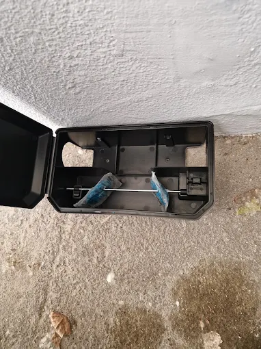 Poste d'appâtage professionnel avec appâts sécurisés